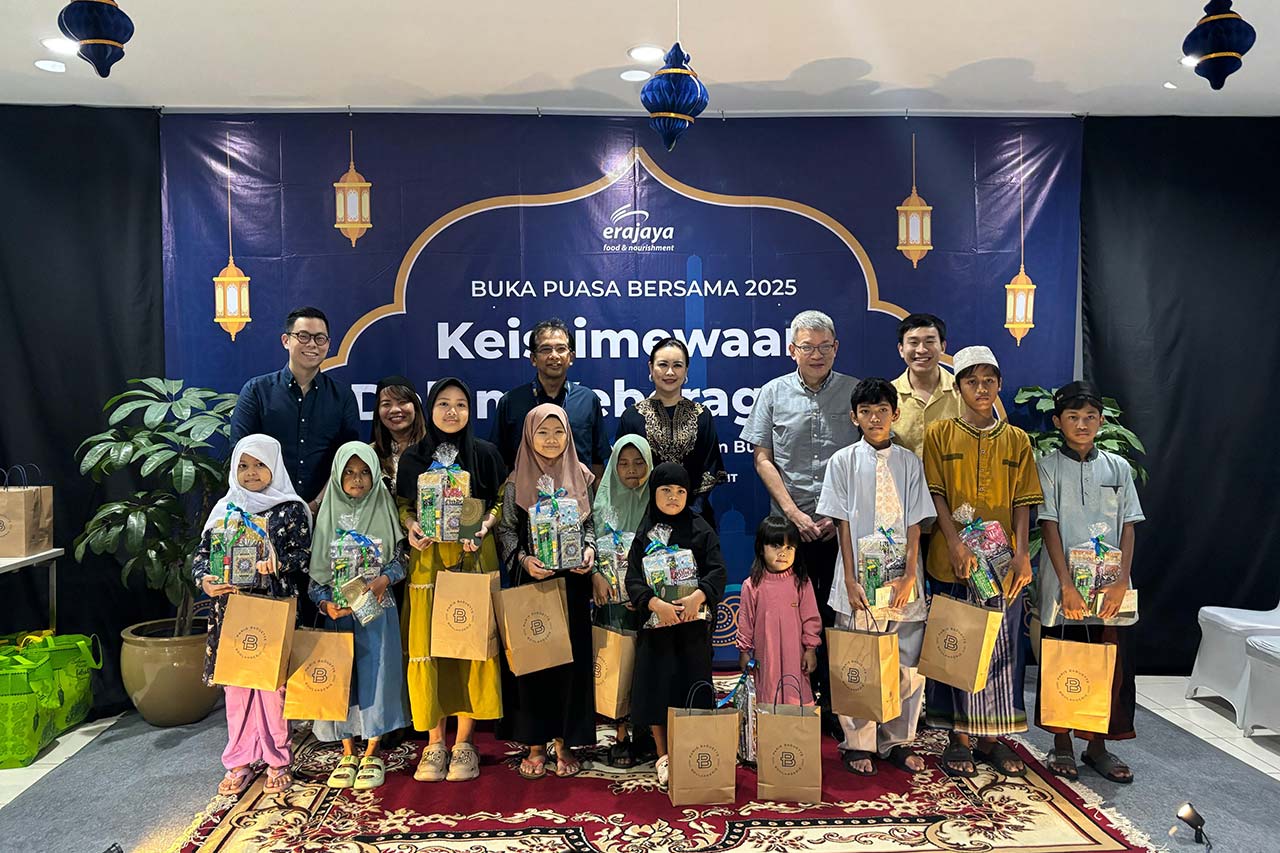 Building Social and Environmental Awareness: Erajaya's Ramadhan Hijau Program 2025